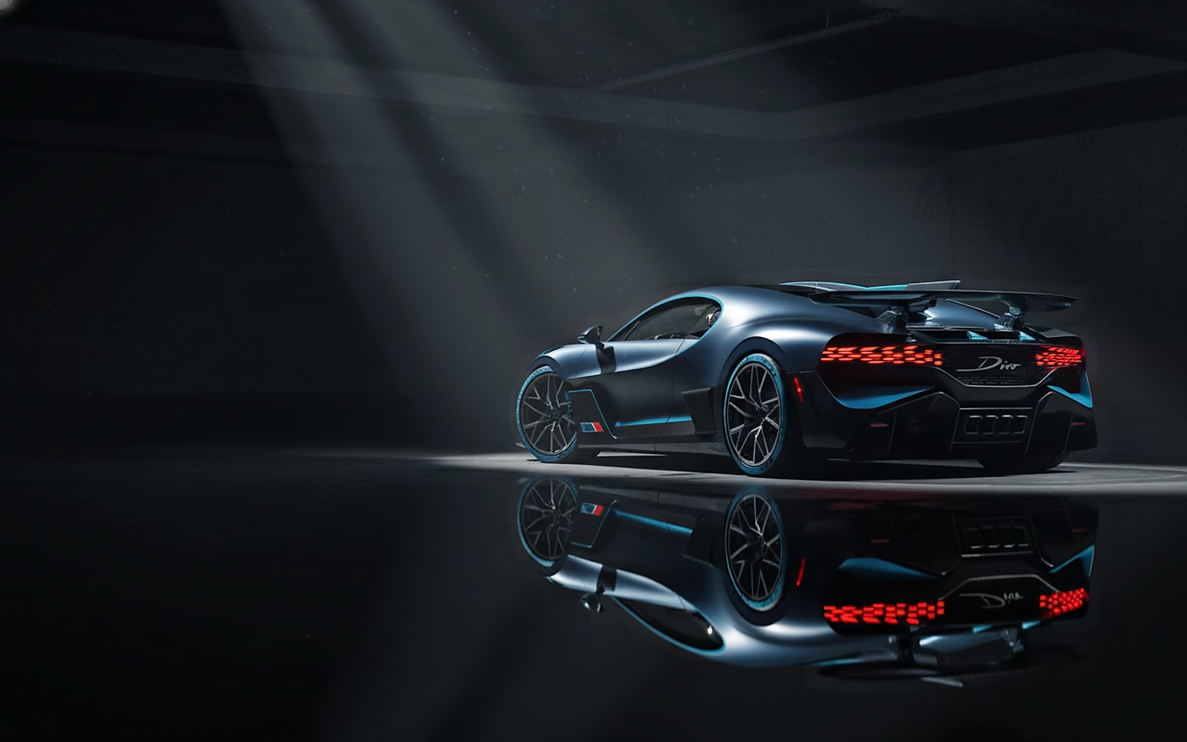 Bugatti Divo — Aero-focused Chiron-based hypercar hero photograph