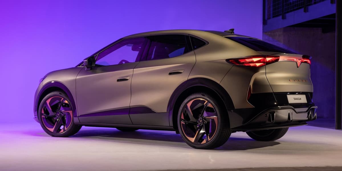 Cupra Tavascan VZ — Electric performance SUV coupe hero photograph