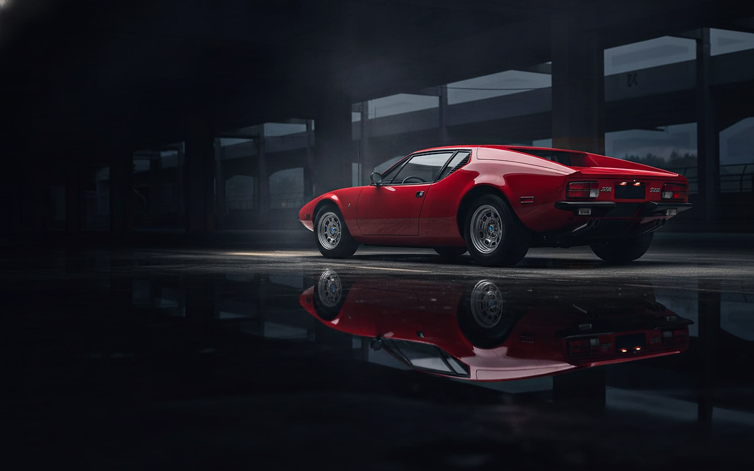 De Tomaso Pantera — Mid-engine V8 sports coupe hero photograph